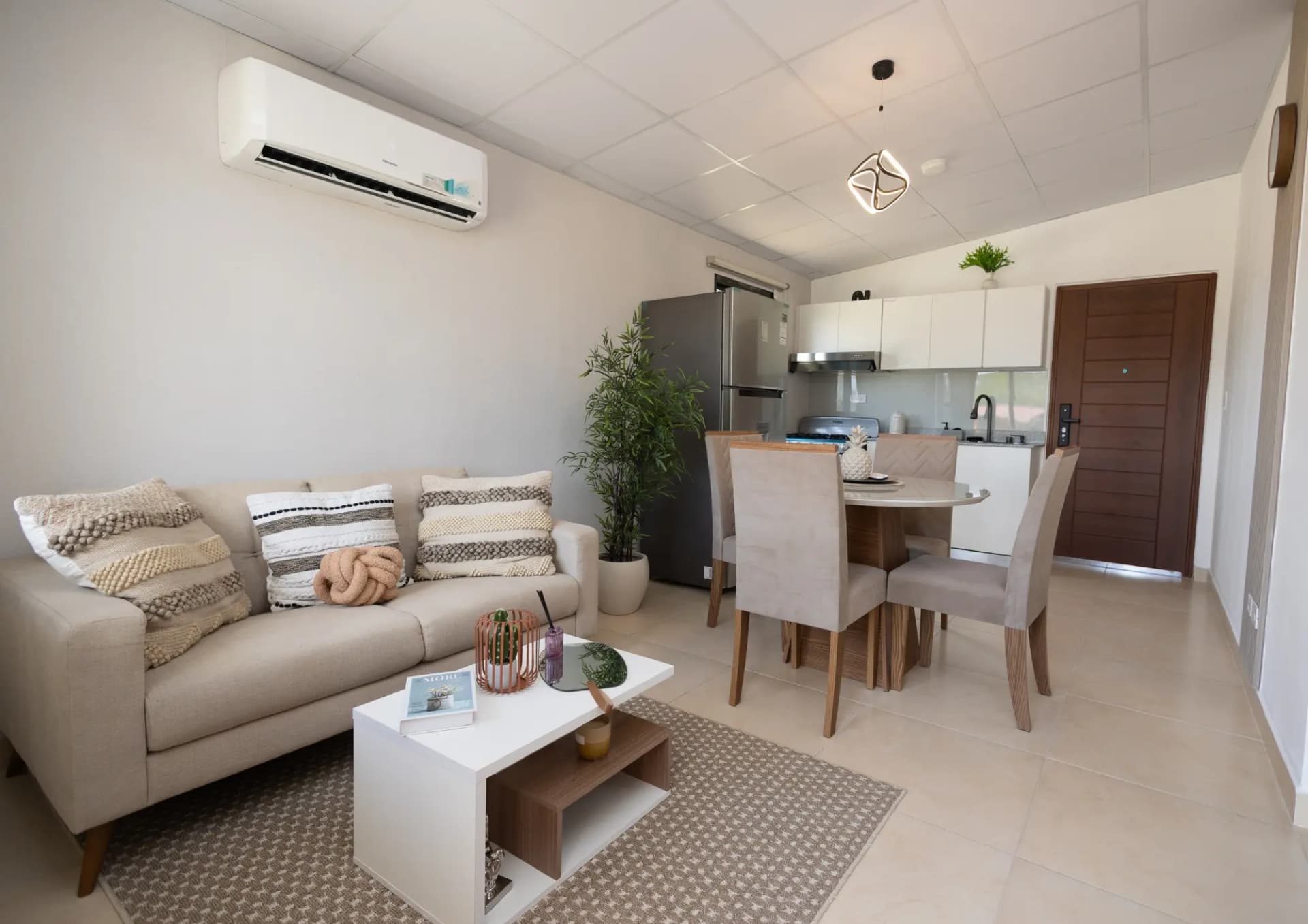 Imagen 3 — Interior
